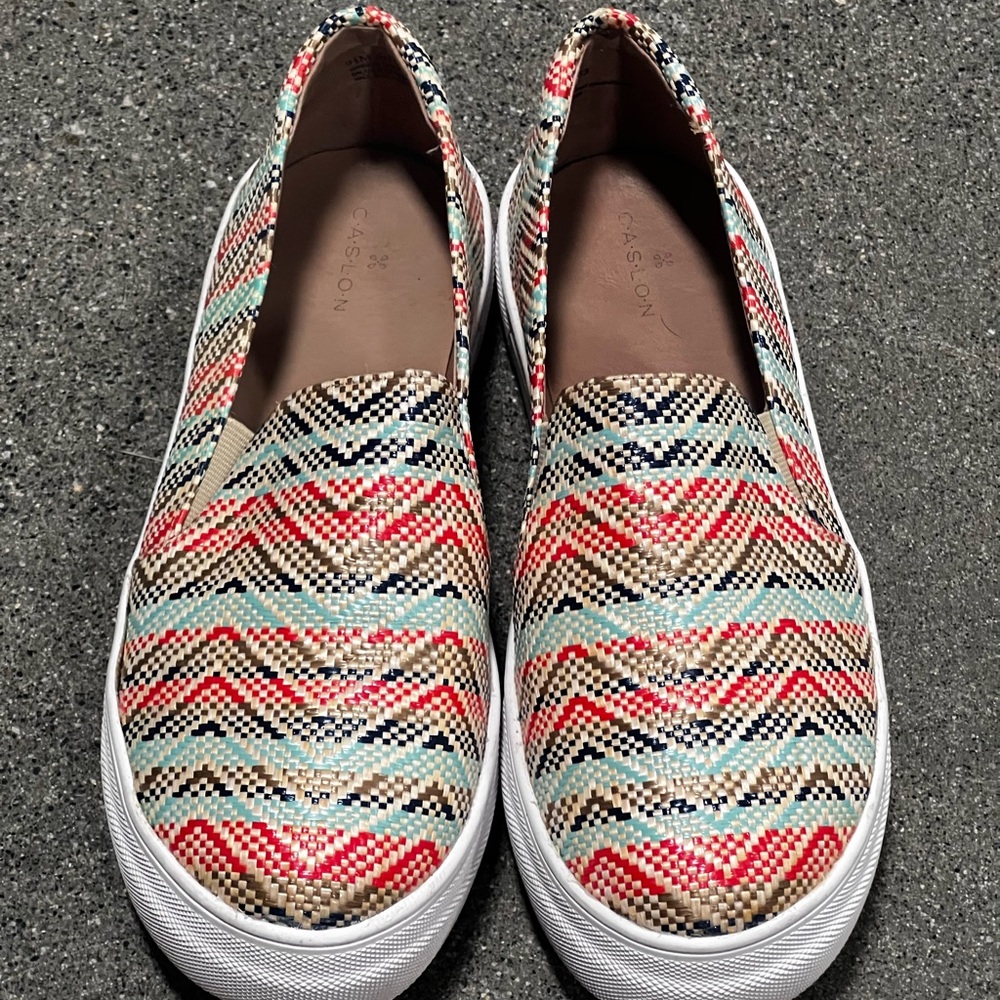 Super fun Caslon shoes. Barley worn